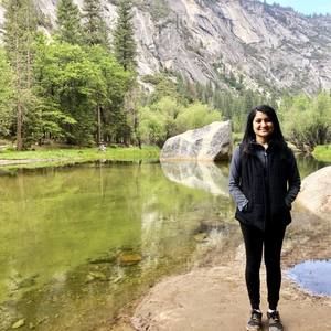 Meet your Posher, Afra